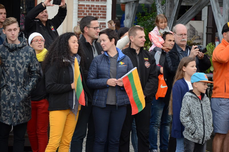 Dziś wieczorny pokaz balonowy (zdjęcia)