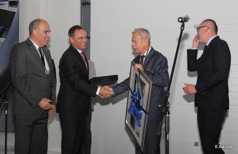 Holenderska fabryka VMI otwarta (zdjęcia)