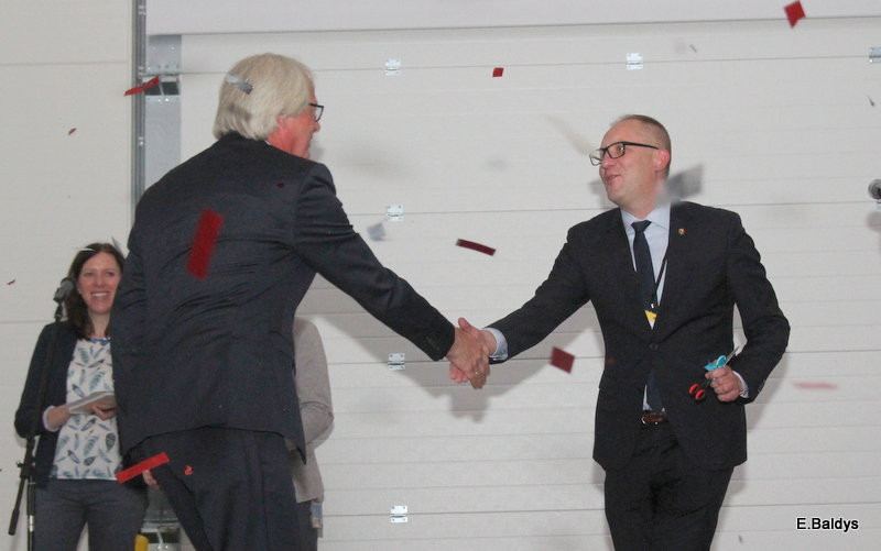 Holenderska fabryka VMI otwarta (zdjęcia)