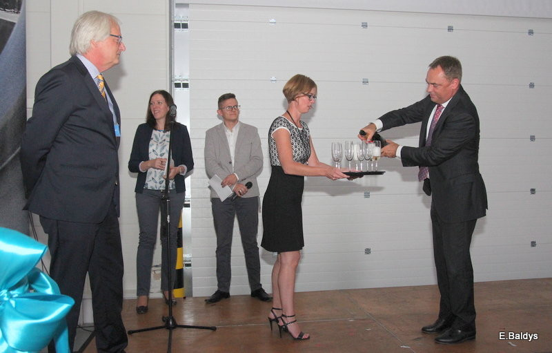 Holenderska fabryka VMI otwarta (zdjęcia)