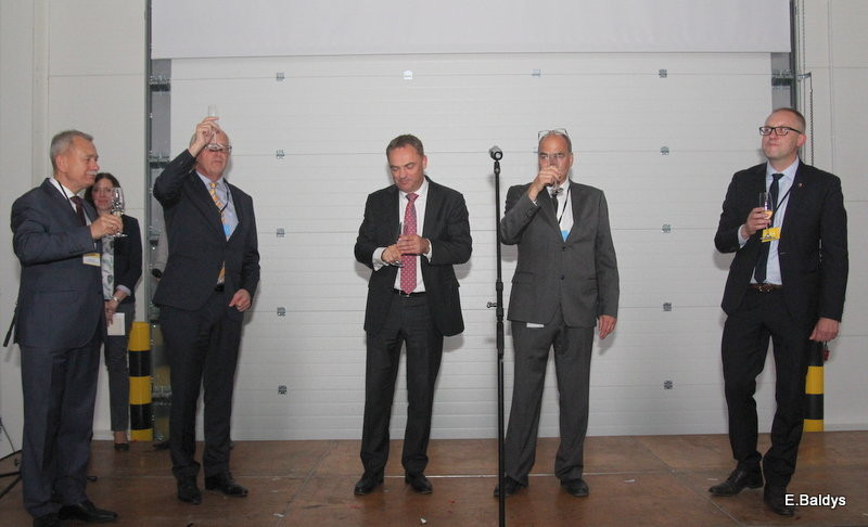 Holenderska fabryka VMI otwarta (zdjęcia)