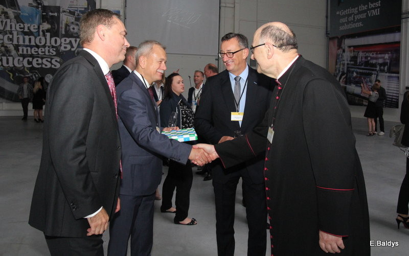 Holenderska fabryka VMI otwarta (zdjęcia)