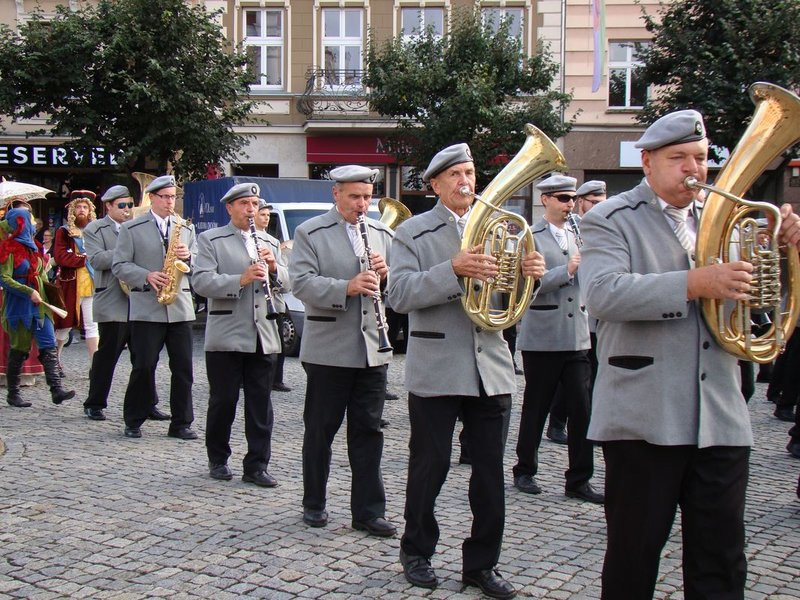 Dzieci i młodzież powitali króla (zdjęcia)