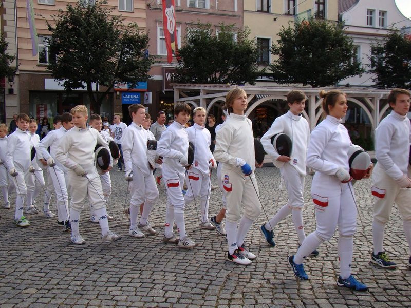 Dzieci i młodzież powitali króla (zdjęcia)