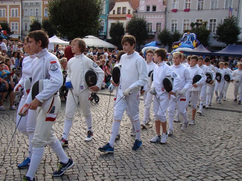 Dzieci i młodzież powitali króla (zdjęcia)