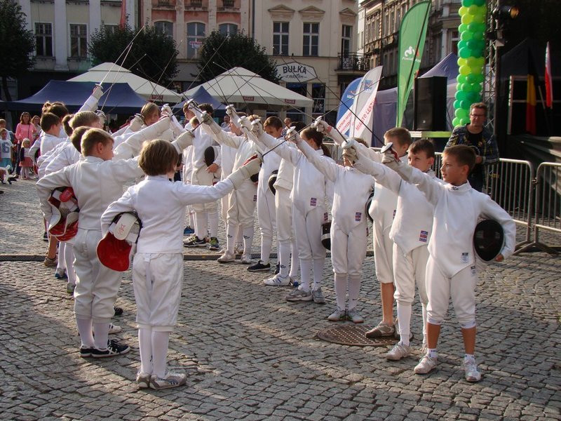 Dzieci i młodzież powitali króla (zdjęcia)