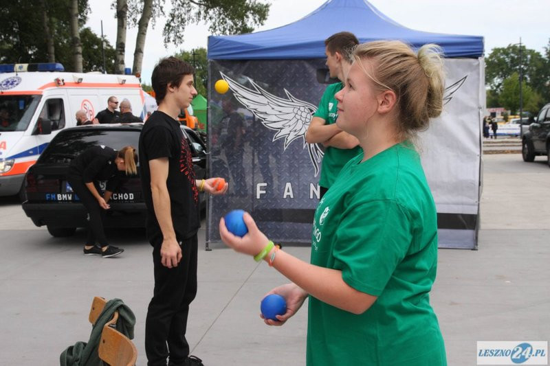 Wielki festyn przy stadionie (zdjęcia)