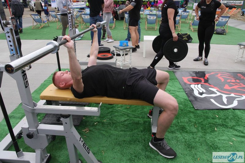 Wielki festyn przy stadionie (zdjęcia)