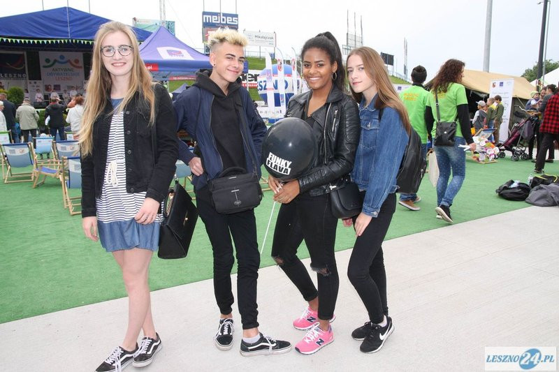 Wielki festyn przy stadionie (zdjęcia)