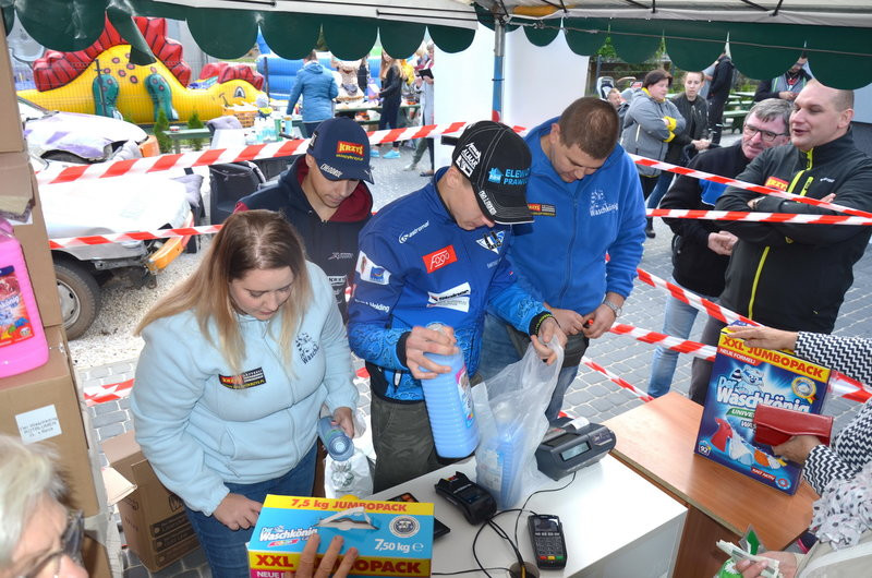 Kubera ze Smektałą na kasie (zdjęcia)