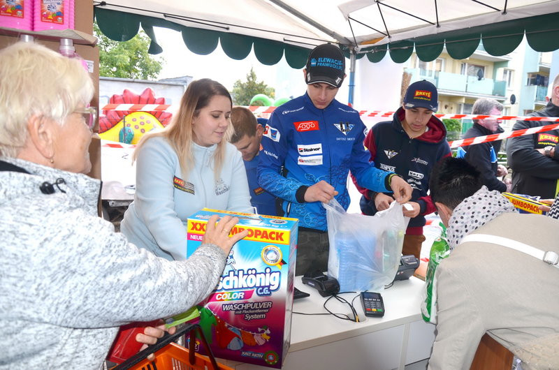 Kubera ze Smektałą na kasie (zdjęcia)