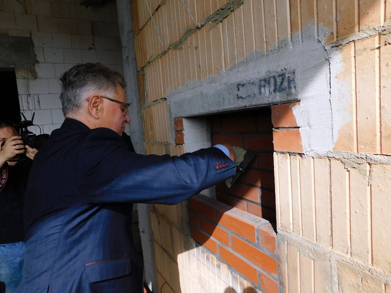 Dzisiaj wmurowali, otworzą za 50 lat (zdjęcia)