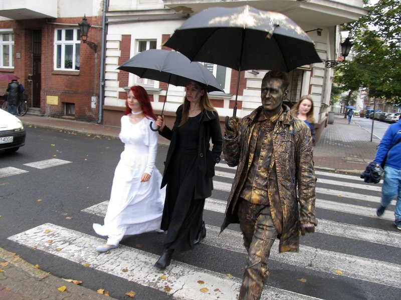 Grochowiak chodzi po Lesznie (zdjęcia)