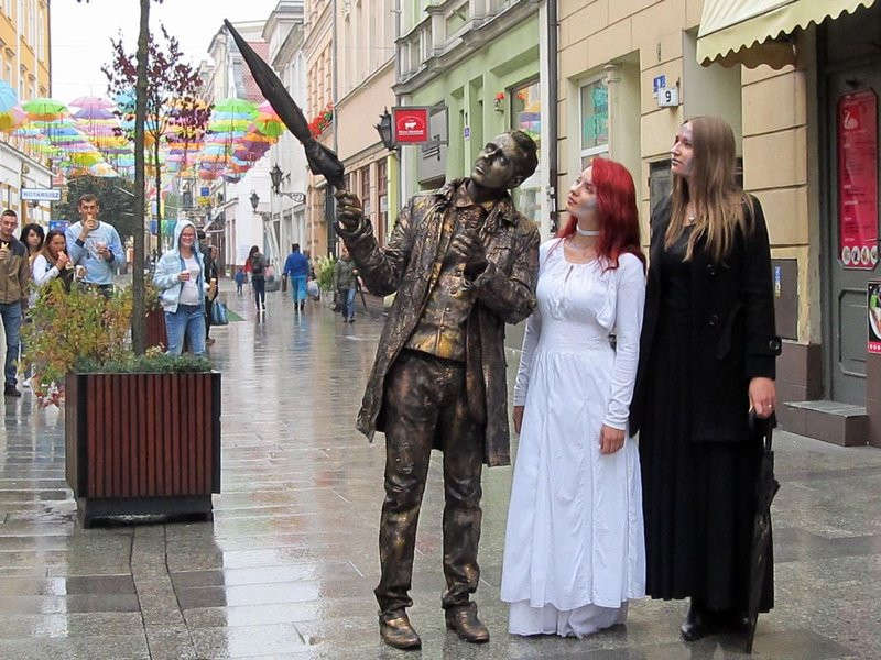 Grochowiak chodzi po Lesznie (zdjęcia)