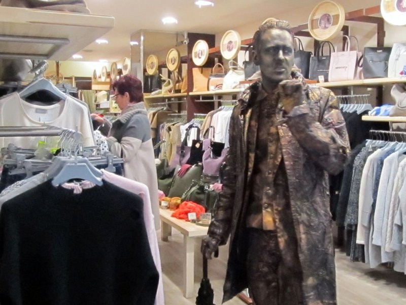 Grochowiak chodzi po Lesznie (zdjęcia)