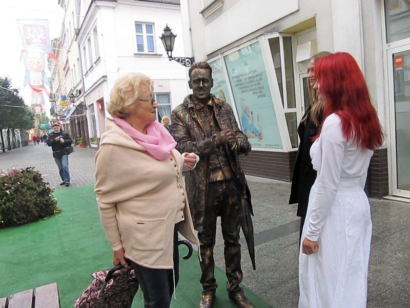 Grochowiak chodzi po Lesznie (zdjęcia)