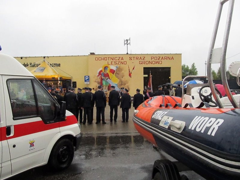 Deszczowy jubileusz strażaków (zdjęcia)