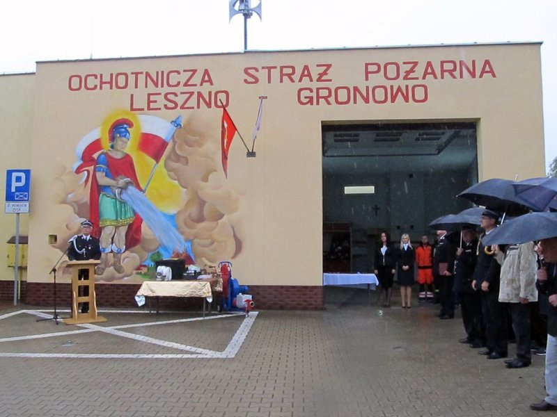 Deszczowy jubileusz strażaków (zdjęcia)