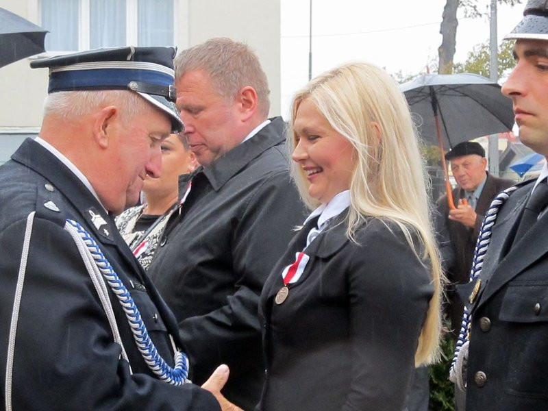 Deszczowy jubileusz strażaków (zdjęcia)