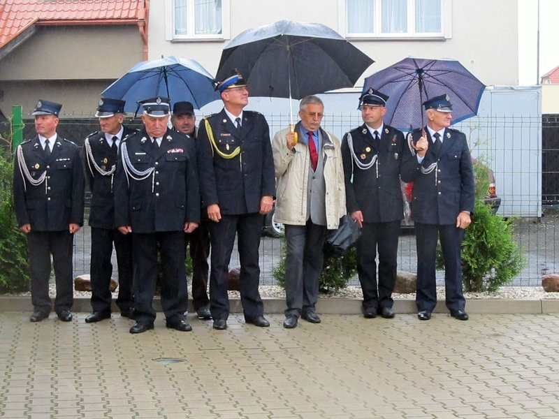 Deszczowy jubileusz strażaków (zdjęcia)