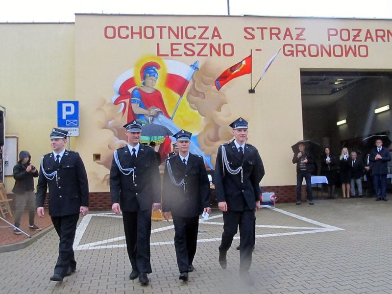 Deszczowy jubileusz strażaków (zdjęcia)