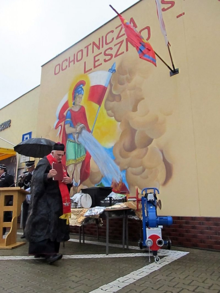 Deszczowy jubileusz strażaków (zdjęcia)