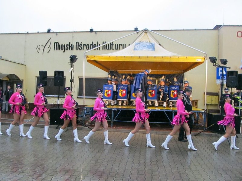 Deszczowy jubileusz strażaków (zdjęcia)