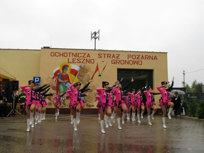 Deszczowy jubileusz strażaków (zdjęcia)