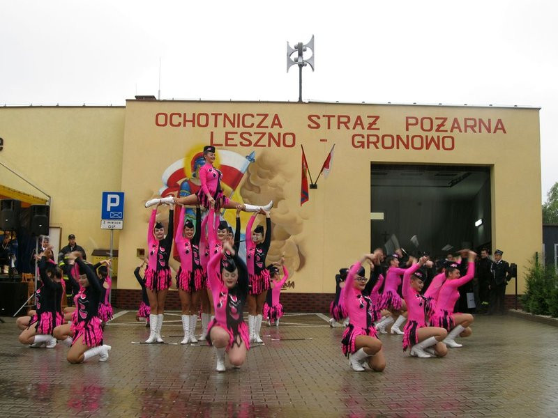Deszczowy jubileusz strażaków (zdjęcia)