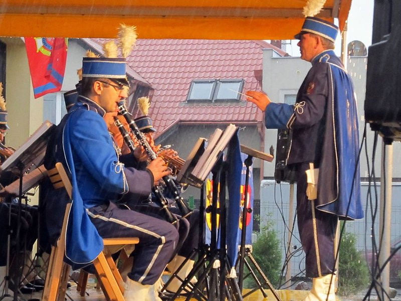 Deszczowy jubileusz strażaków (zdjęcia)