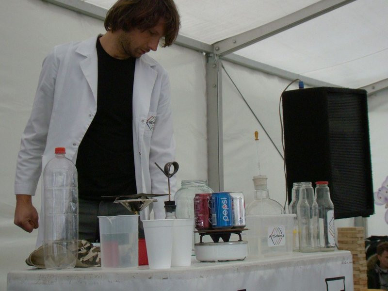 Dzieci są ciekawe świata (zdjęcia)