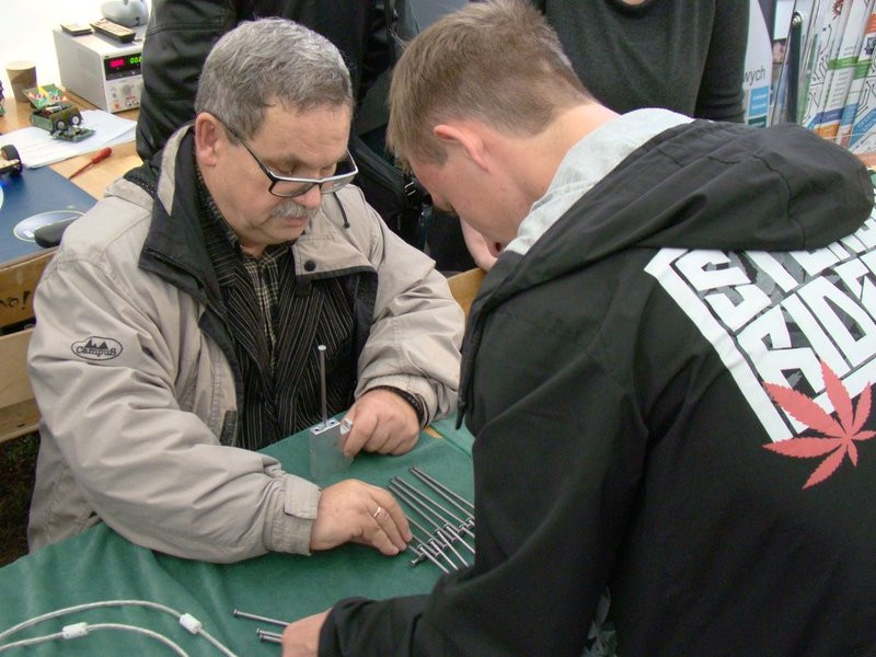 Dzieci są ciekawe świata (zdjęcia)