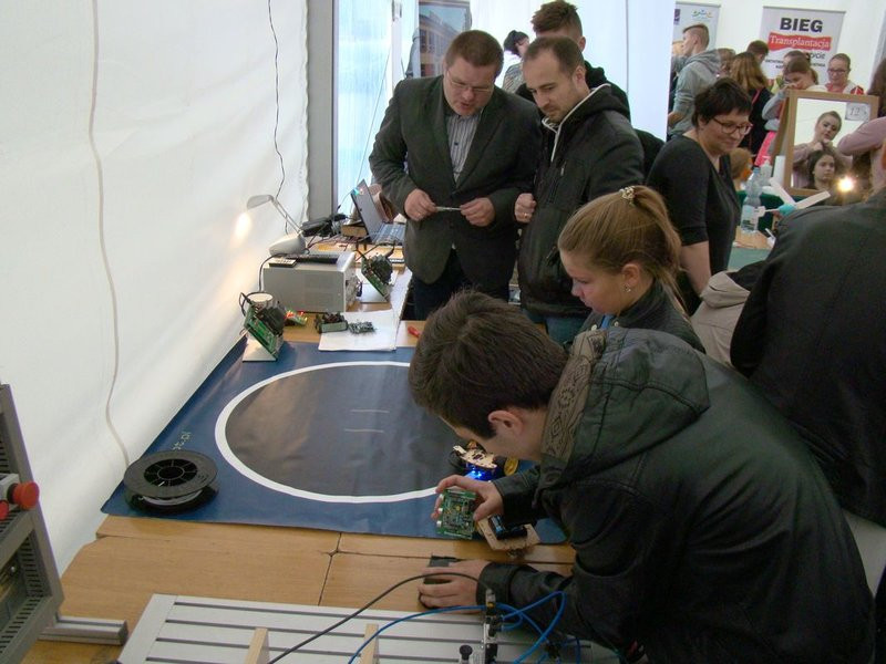 Dzieci są ciekawe świata (zdjęcia)