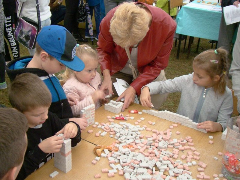 Dzieci są ciekawe świata (zdjęcia)