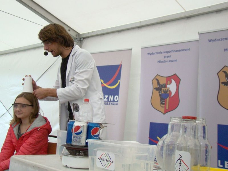 Dzieci są ciekawe świata (zdjęcia)