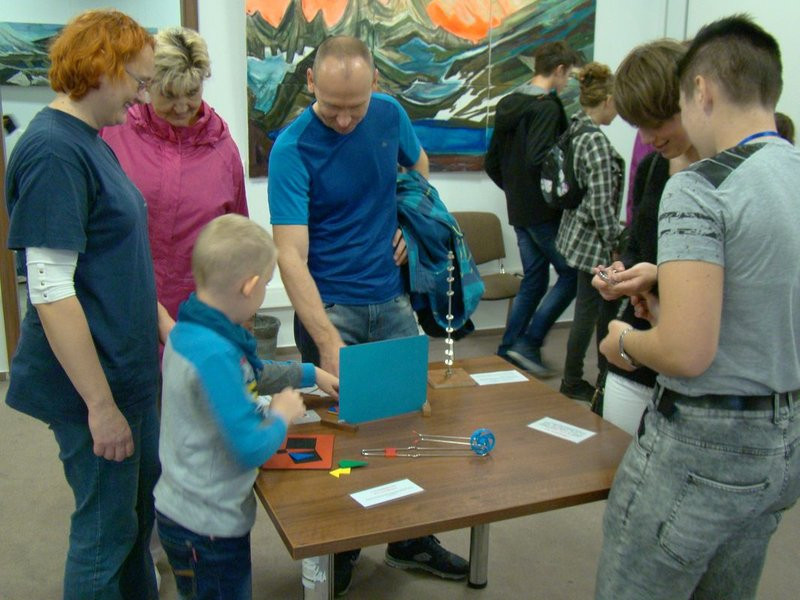 Dzieci są ciekawe świata (zdjęcia)