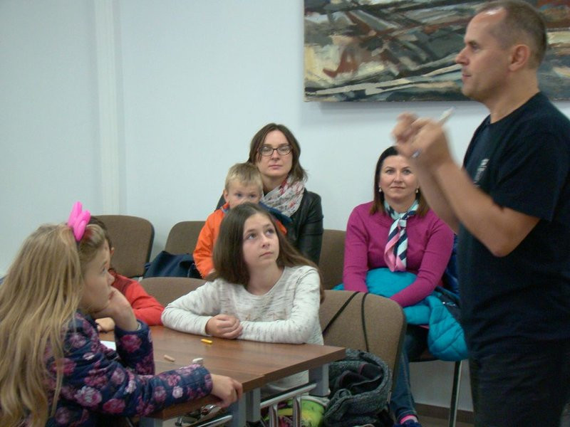 Dzieci są ciekawe świata (zdjęcia)