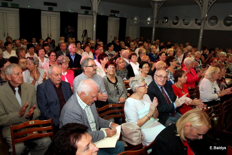 Inauguracja roku akademickiego UTW (zdjęcia)