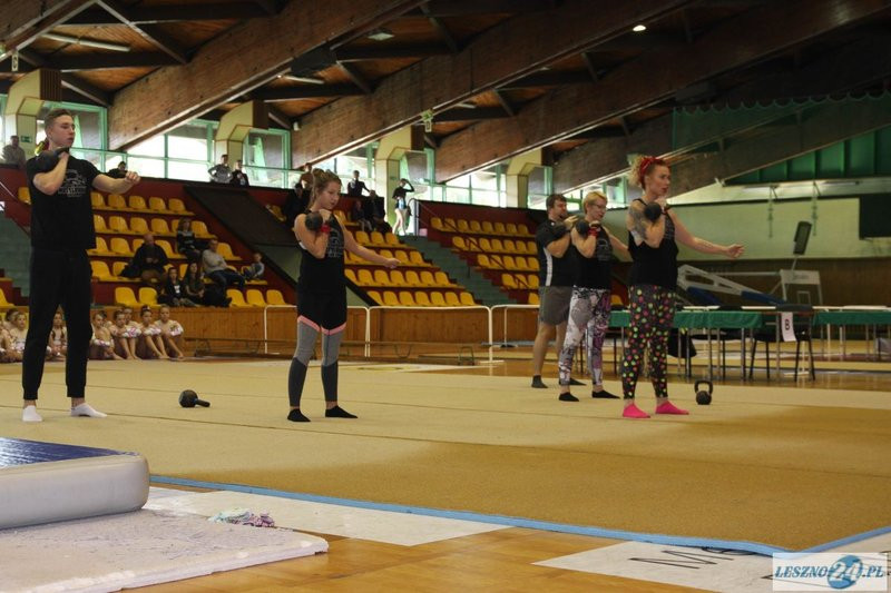 Akrobatyka sportowa w Trapezie (zdjęcia)