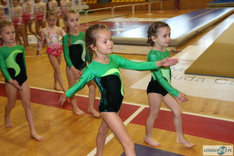 Akrobatyka sportowa w Trapezie (zdjęcia)