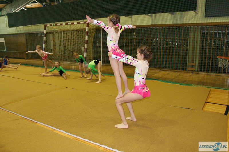 Akrobatyka sportowa w Trapezie (zdjęcia)