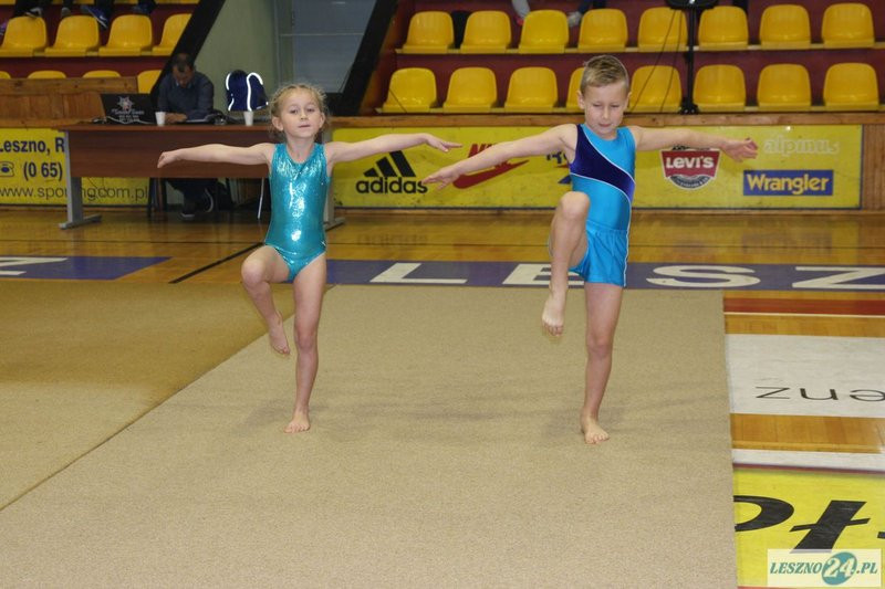 Akrobatyka sportowa w Trapezie (zdjęcia)