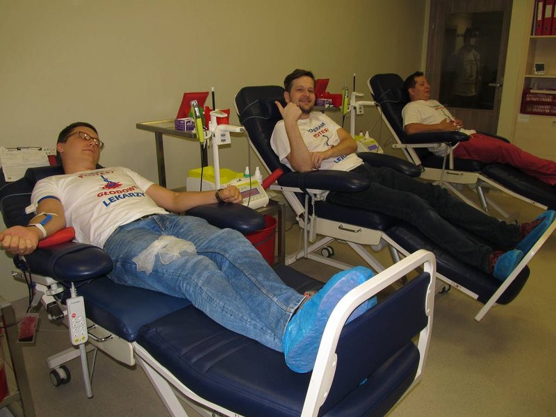 Rezydenci odeszli od łóżek pacjentów. Rozpoczęli protest (zdjęcia)