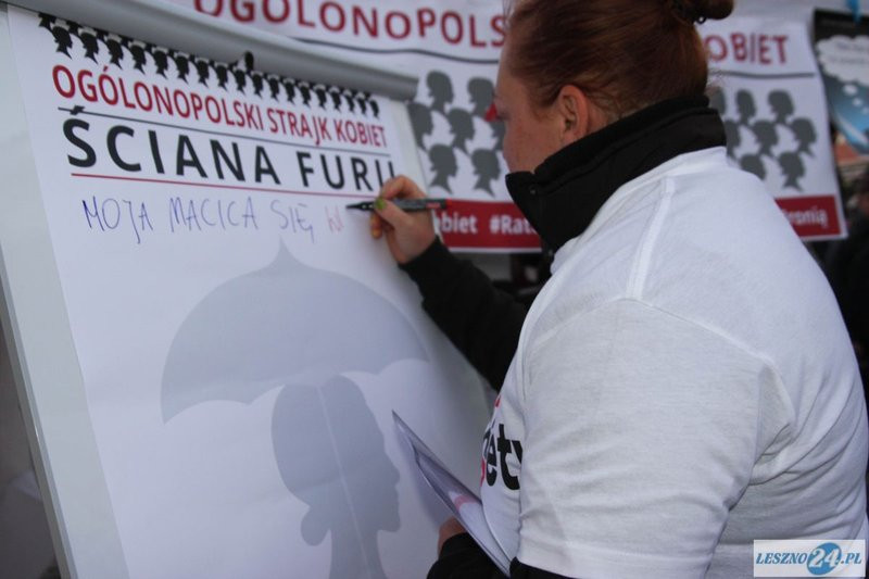 Nie składają parasolek (zdjęcia)