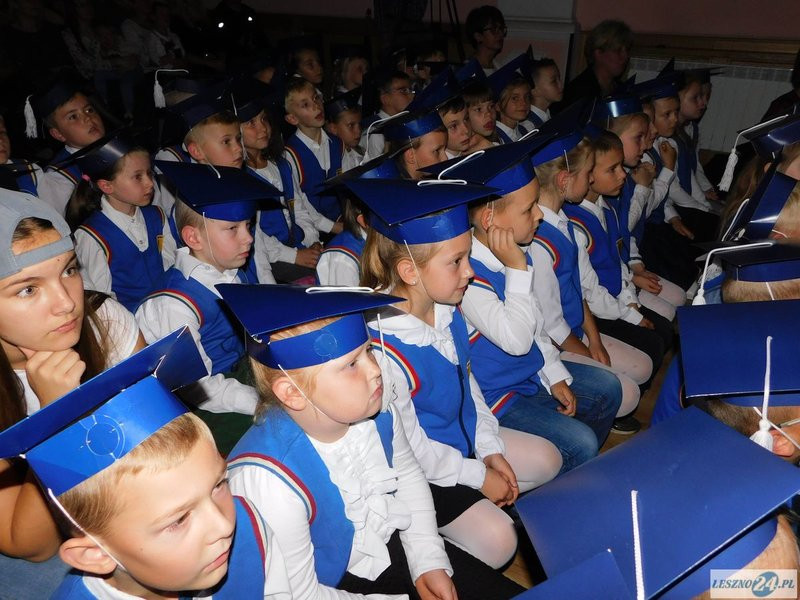 Pasowani na uczniów (zdjęcia)