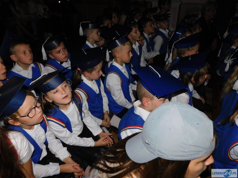 Pasowani na uczniów (zdjęcia)