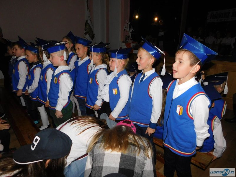 Pasowani na uczniów (zdjęcia)