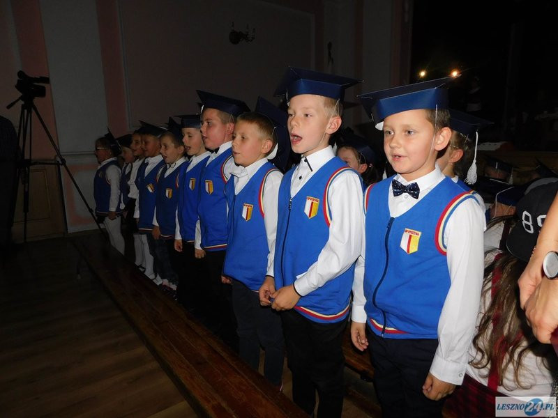 Pasowani na uczniów (zdjęcia)