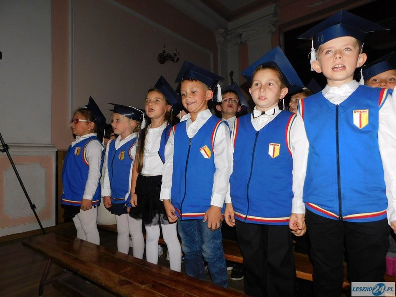 Pasowani na uczniów (zdjęcia)