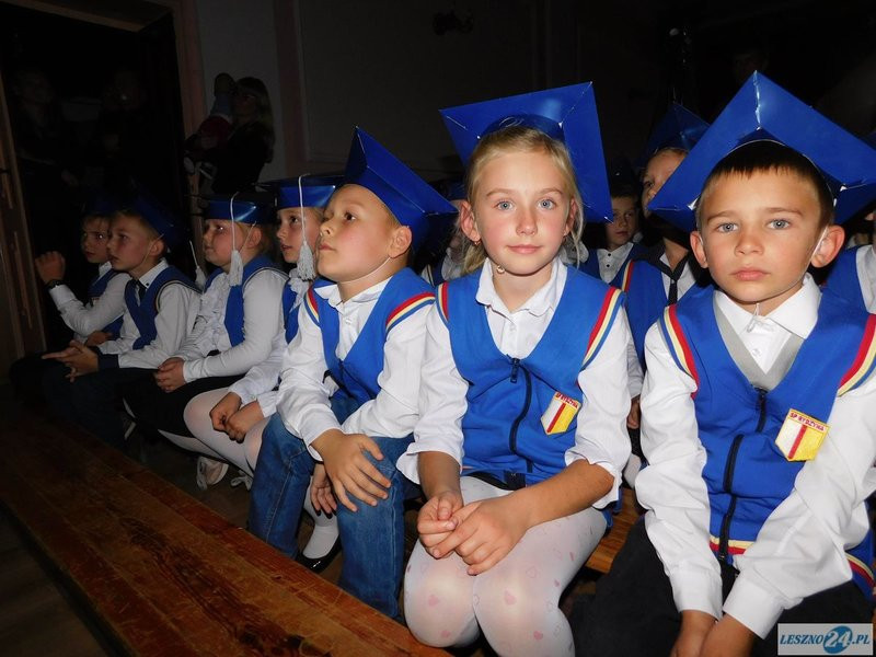 Pasowani na uczniów (zdjęcia)